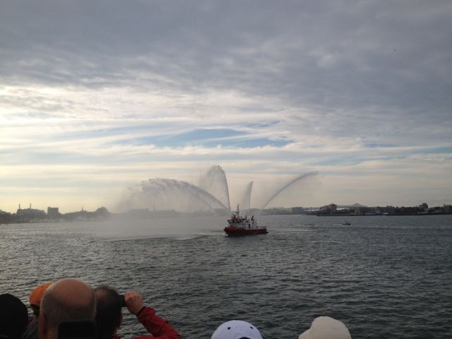 /images/pfpphotos/uploads/FP0030/FP0030.Gall.Fireboat Boston.jpg